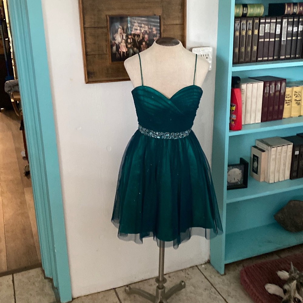 Prom dress by WendyeChculin in emerald green size 3-4.my mannequin is a 5-6.